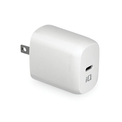 iQ white power adapter with USB-C port
